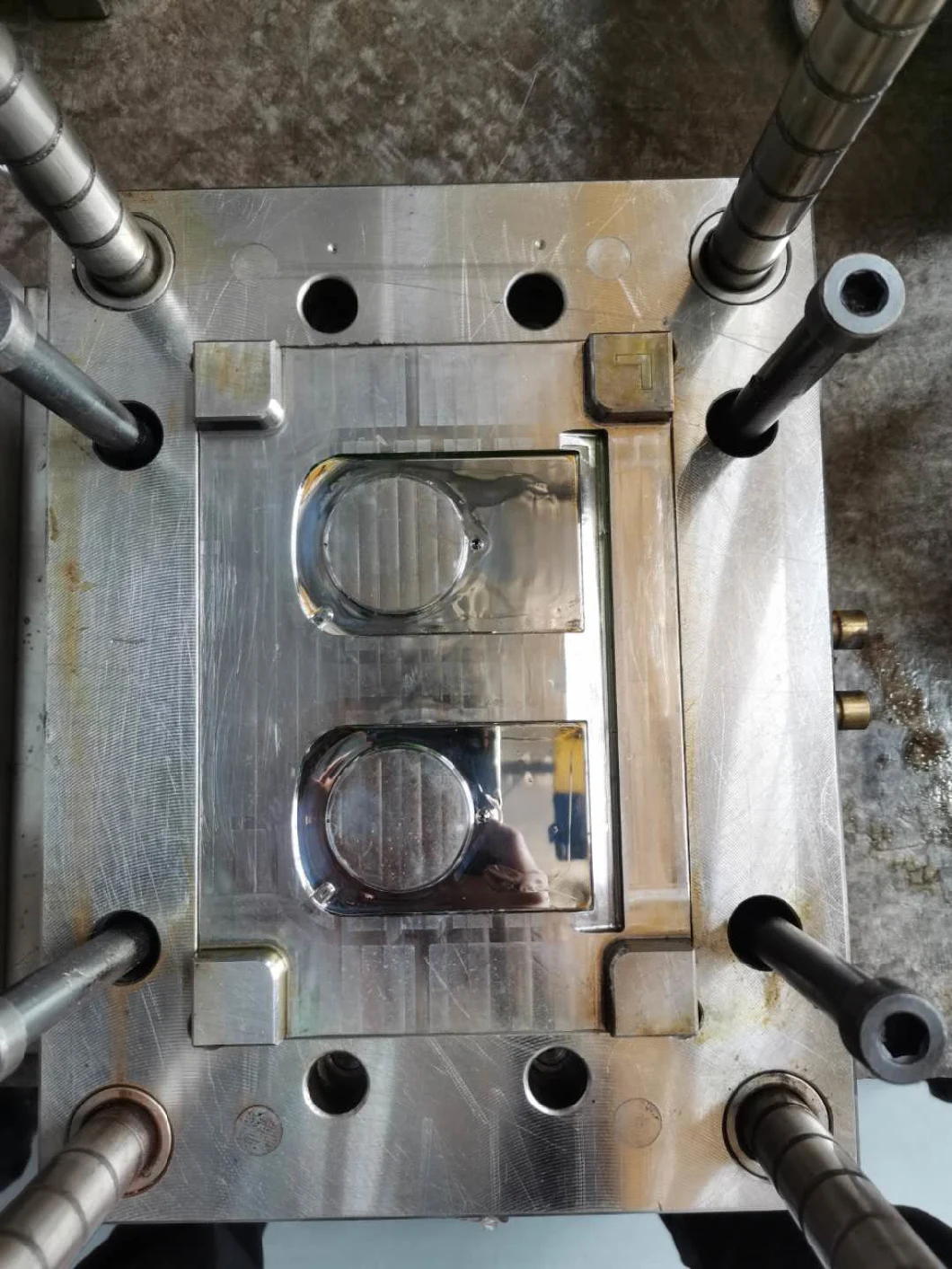 Transparent Mould OEM Plastic Injection Mould for Electronic Parts/ Medical Parts/Daily Use Products/ Plastic Cover/ Plastic Shell/ Plastic Flower Pot